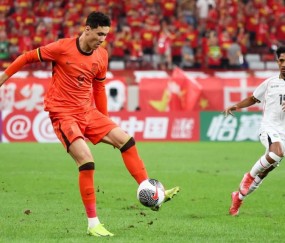 拜合拉木为何2场3球？拼出来的机会，媒体人盛赞：不怯场不装大牌